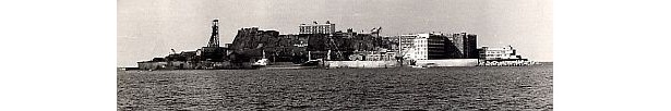 にぎわっていた頃の軍艦島