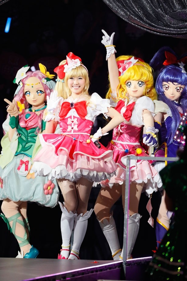 プリキュアのコスプレで登場した渡辺麻友