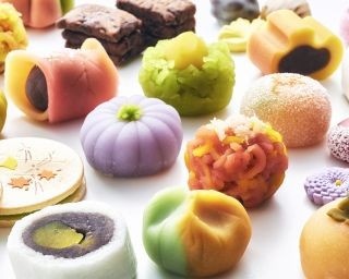 100種の京菓子×100種の茶器！宇治抹茶が楽しめる新店