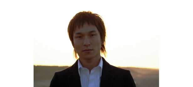 21（祝月）に出演するリップヴァンズ。心地よい音楽を奏でる木谷 雅によるユニット名