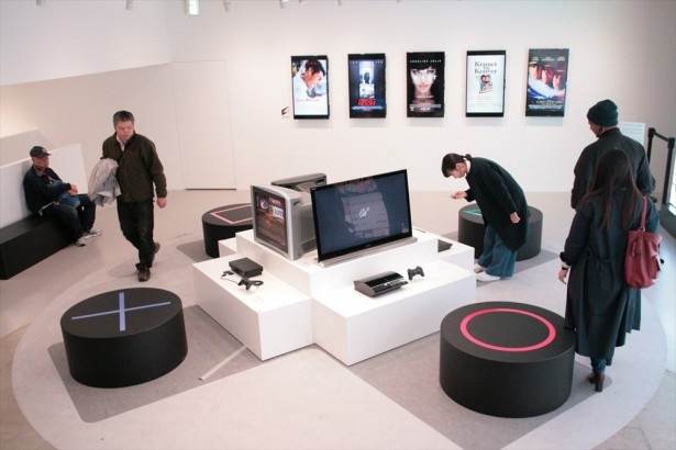 歴代のプレイステーション(R)も陳列
