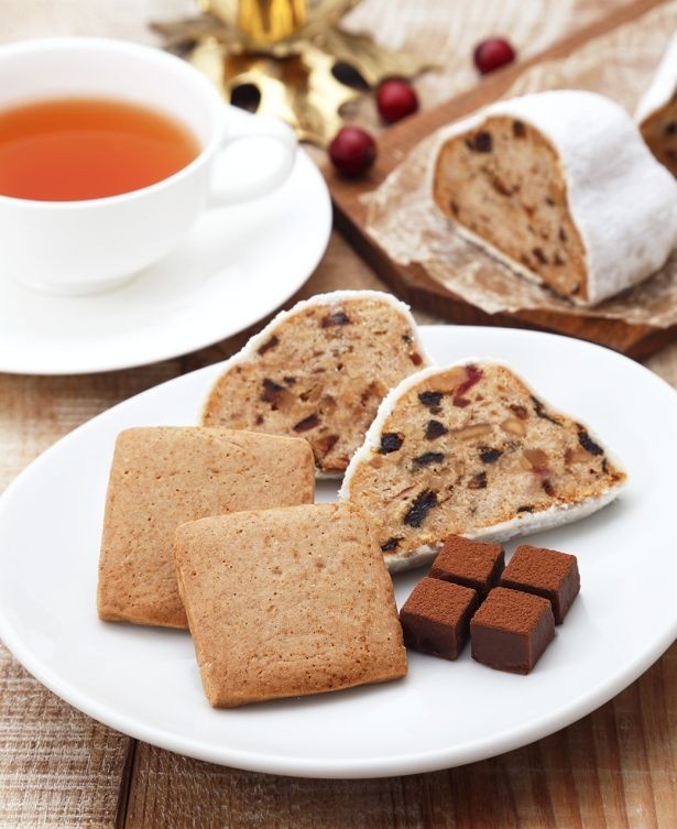 【写真を見る】こちらは期間限定販売される「クリスマス焼き菓子セット」