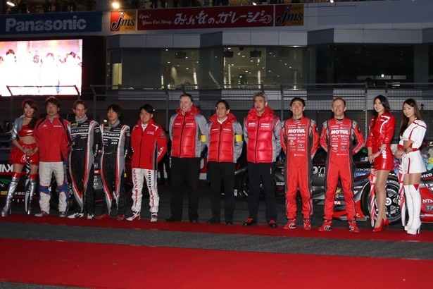 ドライバーや監督たちが勢ぞろい！