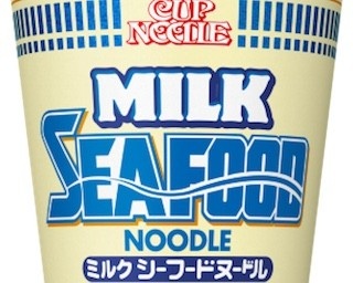 話題の“カップヌードル ミルクシーフードヌードル”を食べてみた