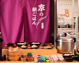 ホテル京阪で全7チェーンの人気朝食が月替わりで食べられる！