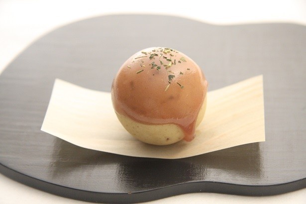「恵那寿や」の「たこ焼き万頭」(432円)