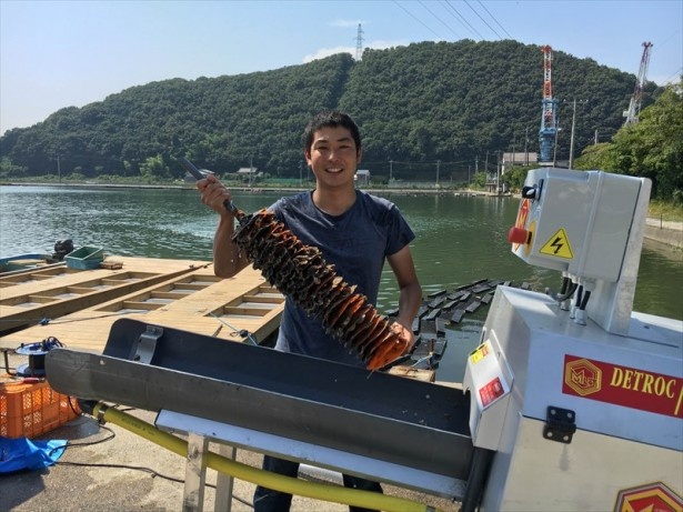 【写真を見る】広島県で育てられた「塩田熟成牡蠣」