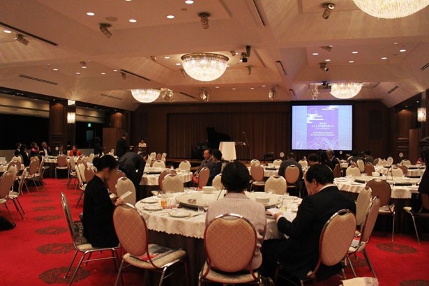 「第五回 ふくしまの食材を使ったフレンチの夕べ」の会場となった、上野精養軒 桜の間
