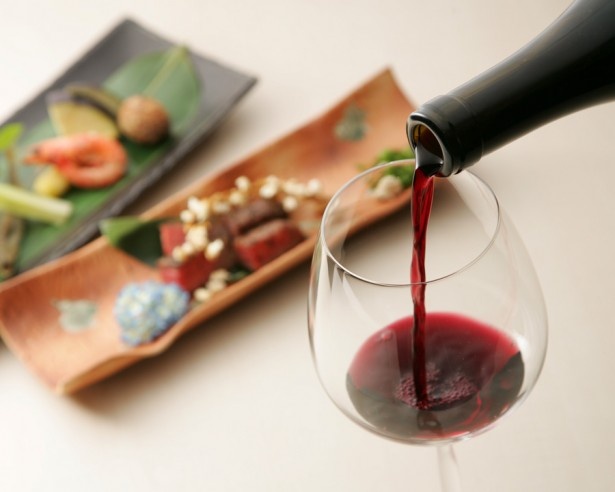 和食に合うワインや日本酒など多数用意