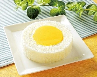 目玉焼きに見える極上ロールケーキ！累計販売2億9000万個の人気シリーズに新作