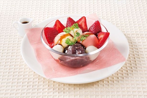 苺あんみつ(670円)