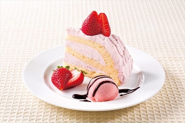苺のケーキ シャーベット添え(627円)