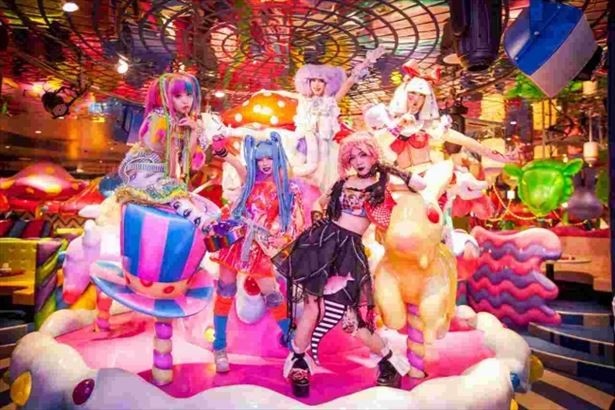 東京新名所！「KAWAII MONSTER CAFE HARAJUKU」