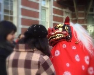 新年は東京駅各所に獅子舞が登場！