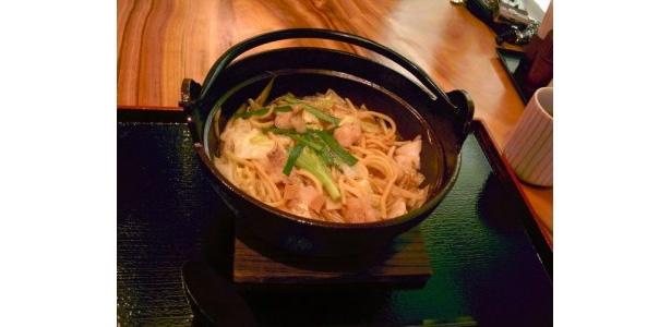 名物メニューの博多もつ煮込みちゃんぽん（750円）