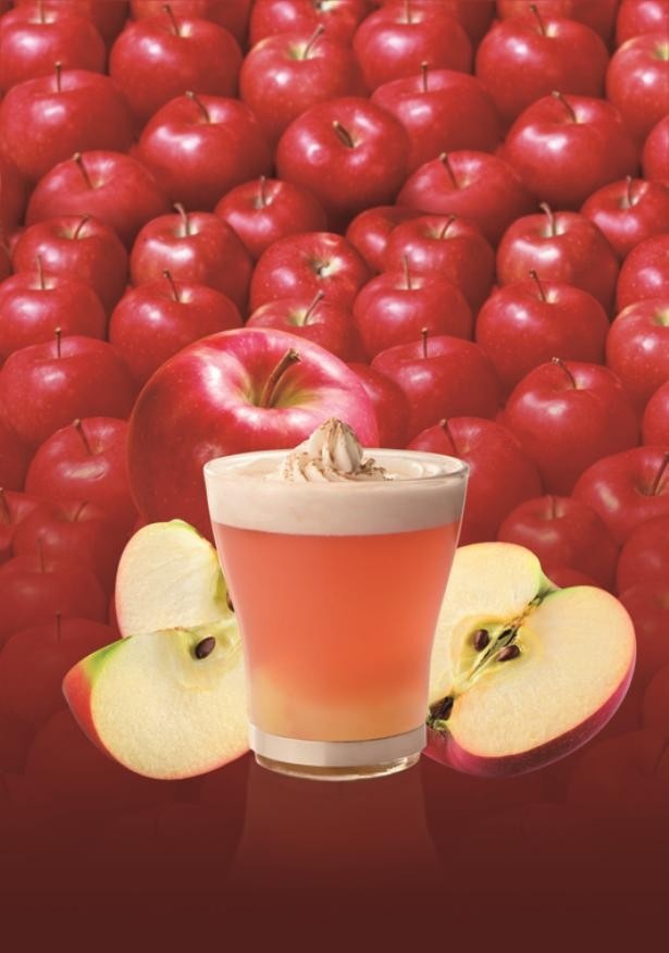 【写真を見る】温めたリンゴジュース、ごろっとしたリンゴ果実を入れた「ごろっと果実のホットアップルラテ」(400円)