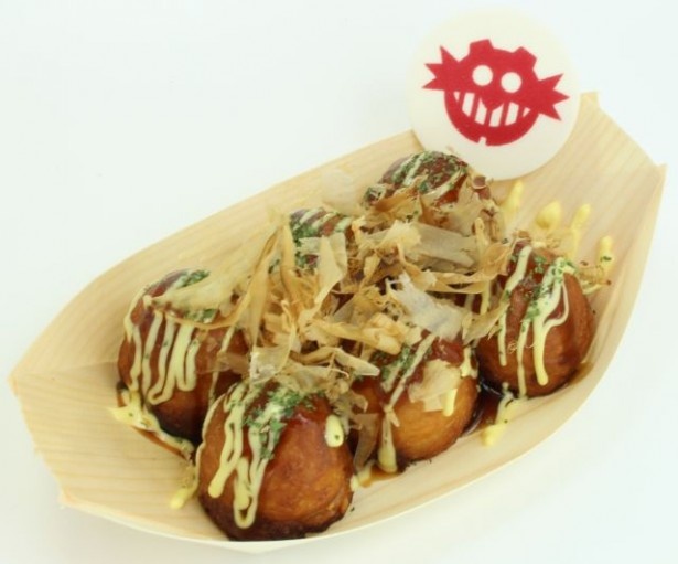 Dr.エッグマンの作ったロボット兵「エッグポーン」のようにまん丸な形をした 特製たこ焼き640円