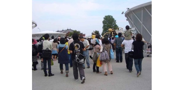 はじまりの森も同様に混雑。取材した中でいちばんの人出だったかも