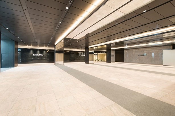 日本橋駅B6出口と東京日本橋タワー地下1階の広場が直結。イベント時はここで生ライブが行われる予定だ