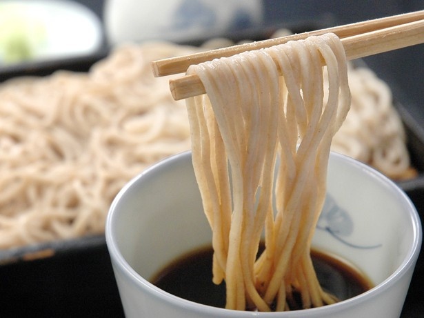 国産最上級のそば粉を使った「日本ばし　やぶ久」の日本そば※画像はイメージ	