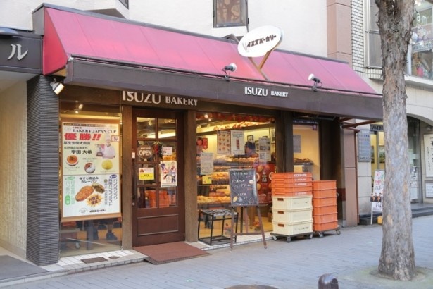神戸・三宮の「イスズベーカリー」は、12月17日、18日、23日、24日、25日に登場