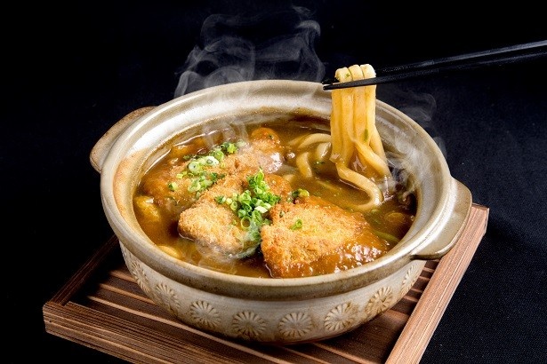 「牛カツ鍋焼きカレーうどん」