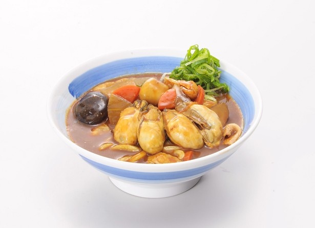 牡蠣入り味噌けんちんうどん(680円)