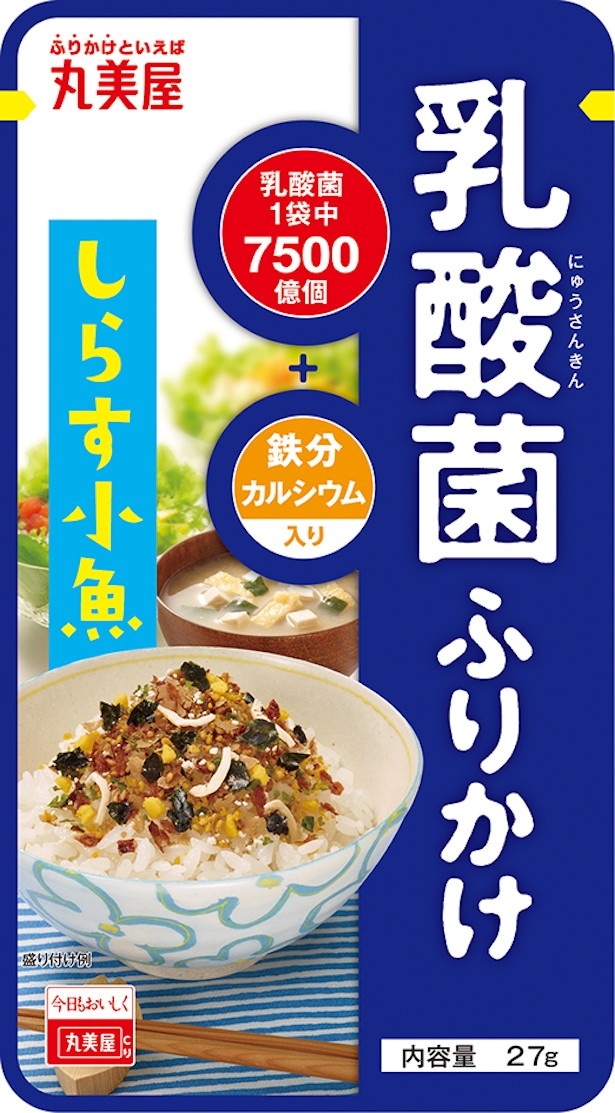 【写真を見る】有明産海苔、フリーズドライのしらす、あじ・いわしなどの小魚顆粒、鰹削り節、たまごそぼろ、胡麻など、甘辛い「乳酸菌ふりかけ しらす小魚」(税抜180円)