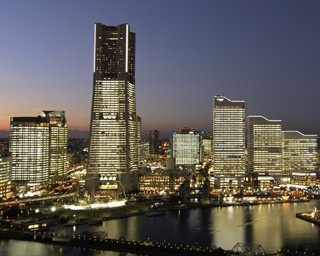 12月22日横浜みなとみらいから「一夜限り」の光のプレゼント