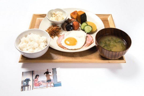 あなたも入れ替わってる!? 立花家と宮水家の朝食 場面カットカード付き(1280円)