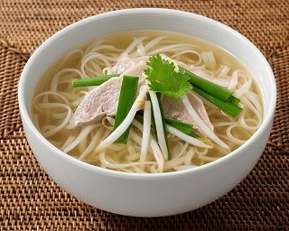 ベトナム風、トムヤム、グリーンカレー！世界のスープを楽しむフォー
