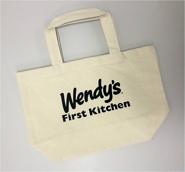 【写真を見る】「First Kitchen Wendy'sオリジナルトートバッグ」
