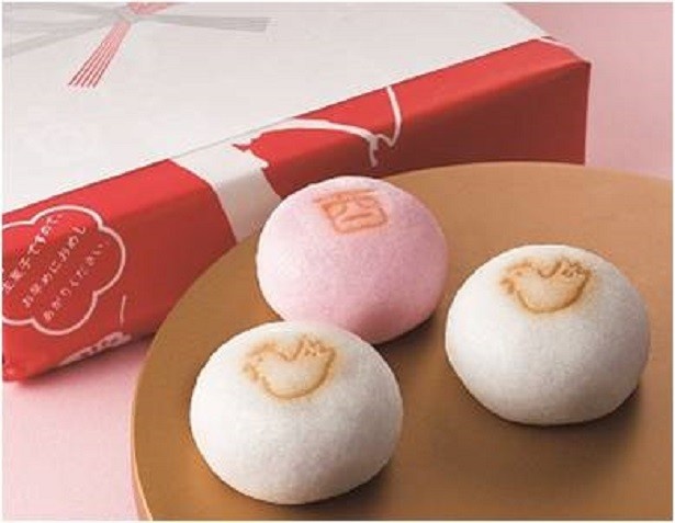 「塩瀬総本家」の「干支饅頭」(1296円)