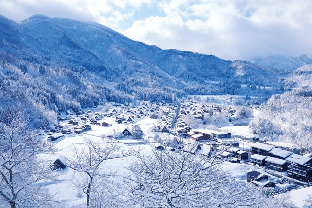 第1特集は「おでかけのプロがガチで選んだ！冬の絶景ランキング」