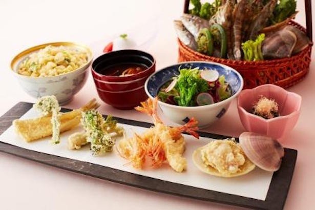 春の山菜を極上の胡麻油であげた天麩羅を味わう「ももの宴」