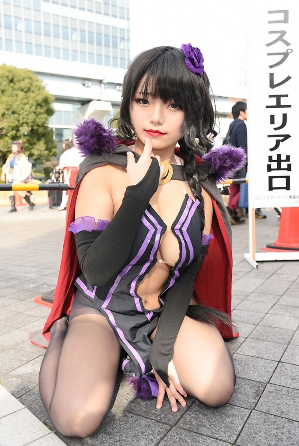 「Re：ゼロから始める異世界生活」のエルザ・グランヒルテに扮する入宮あまなさん