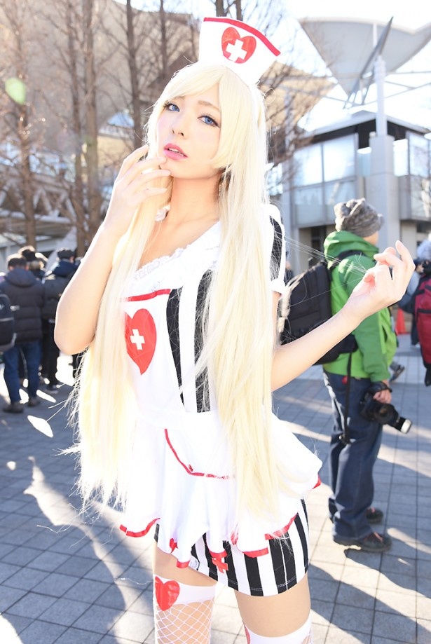 オリジナルのナース衣装で参加した南里さん