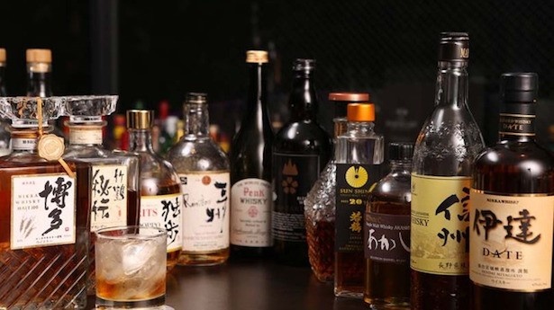 国産ウイスキーも豊富に取り揃えらえている