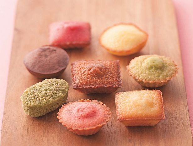 「アンリ・シャルパンティエ」には彩り豊かなフィナンシェも！