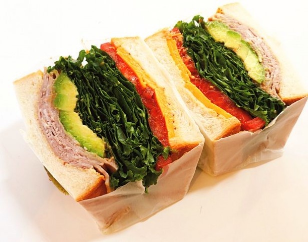 「AGRO＠FORESTRY NATURAL BAKERY CAFE(アグロ フォレストリー ナチュラル ベーカリー カフェ)」の「AGF CLUB Sandwich」