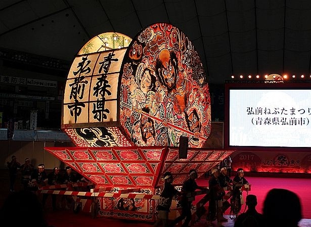 全国のお祭り、踊りが見られるだけでなく、参加して一緒に踊ることができる一夜限りの“踊りフェス”「みんなで踊らナイト！」も開催される