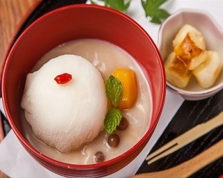 新春限定の“白いおしるこ”が池袋に限定登場！