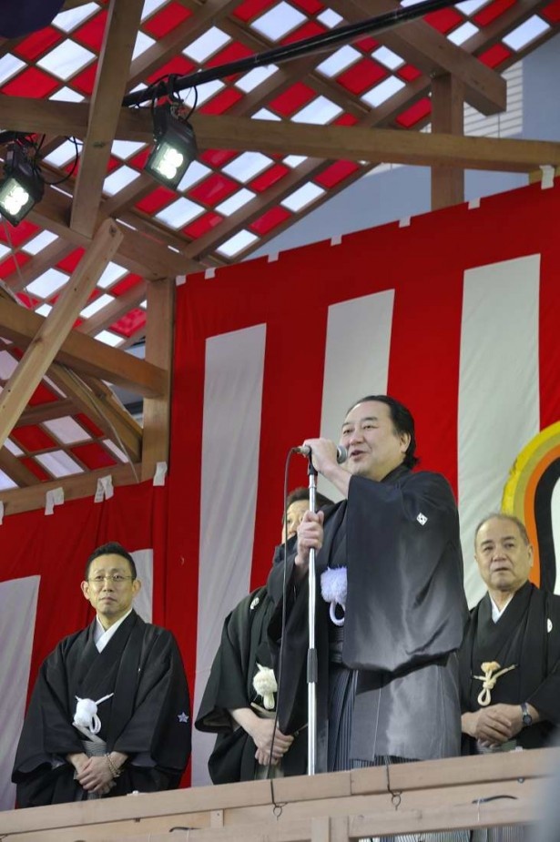 松竹座の新春壽大歌舞伎に出演中の中村鴈治郎は｢福のおすそわけはぜひ、松竹座の舞台で」とアピール