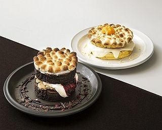 スモア×パンケーキ！バレンタイン向けの新メニュー