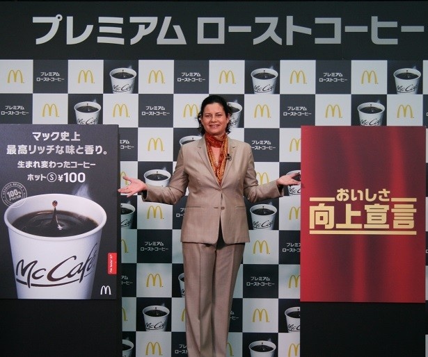 日本マクドナルド株式会社の代表取締役社長兼CEOを務めるサラ・L・カサノバ氏