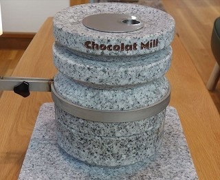 古代技術でチョコづくり!?新体験イベントが新宿で開催