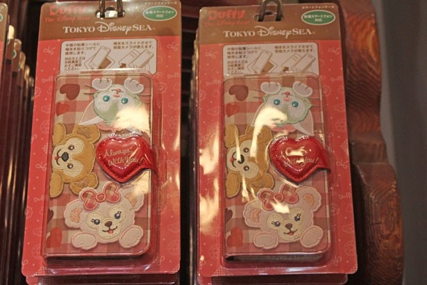 「スマートフォンケース」(各3500円)