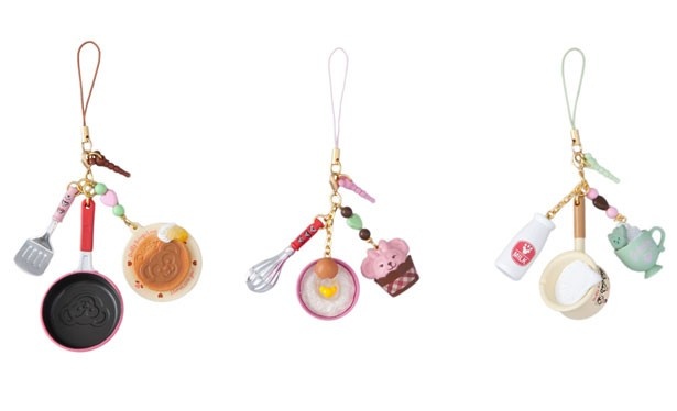 「ストラップセット」(2100円)