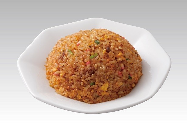 【写真を見る】鬼も泣く!?「鬼チャーハン」(500円)