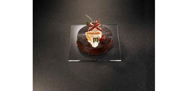 ル パティシエ タカギ「キャラメルとショコラのクリスマスケーキ」￥4725
